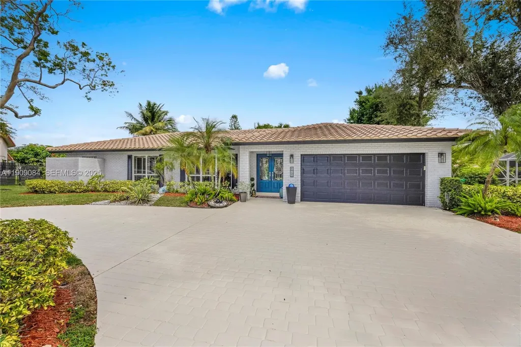 153 NW 114th Way Coral Springs FL 33071