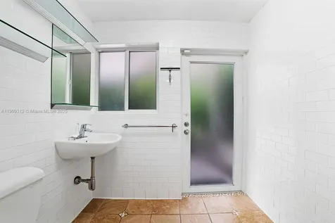 3470 N Meridian Avenue Miami Beach FL 33140