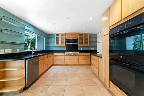 3470 N Meridian Avenue Miami Beach FL 33140