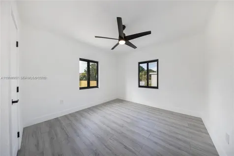 271 NW 143rd Street Miami FL 33168