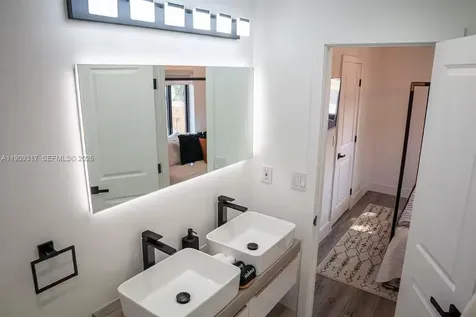 271 NW 143rd Street Miami FL 33168