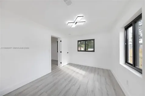 271 NW 143rd Street Miami FL 33168