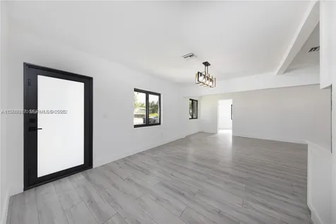 271 NW 143rd Street Miami FL 33168
