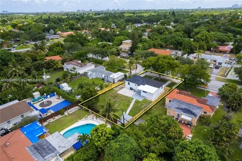 271 NW 143rd Street Miami FL 33168