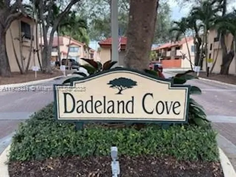 7816 SW 102nd Lane Miami FL 33156