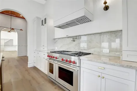 371 E Lakewood Road West Palm Beach FL 33405