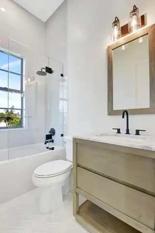 371 E Lakewood Road West Palm Beach FL 33405