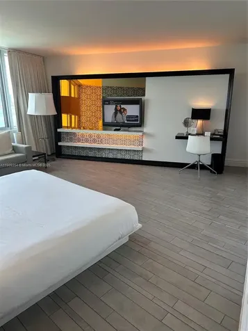 1100 West Avenue Miami Beach FL 33139