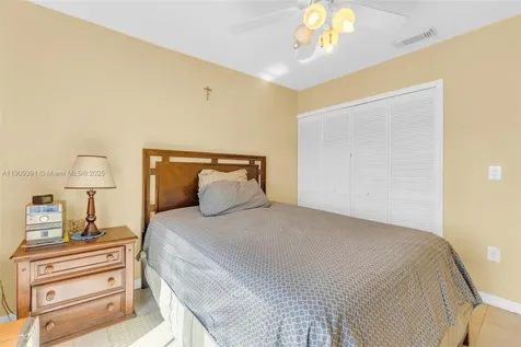 18865 NW 1st Street Pembroke Pines FL 33029