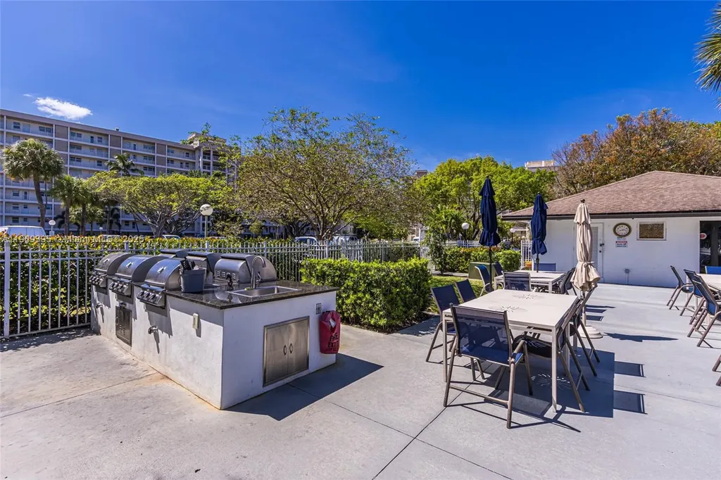 2671 S Course Drive Pompano Beach FL 33069