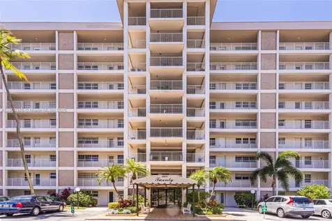 2671 S Course Drive Pompano Beach FL 33069