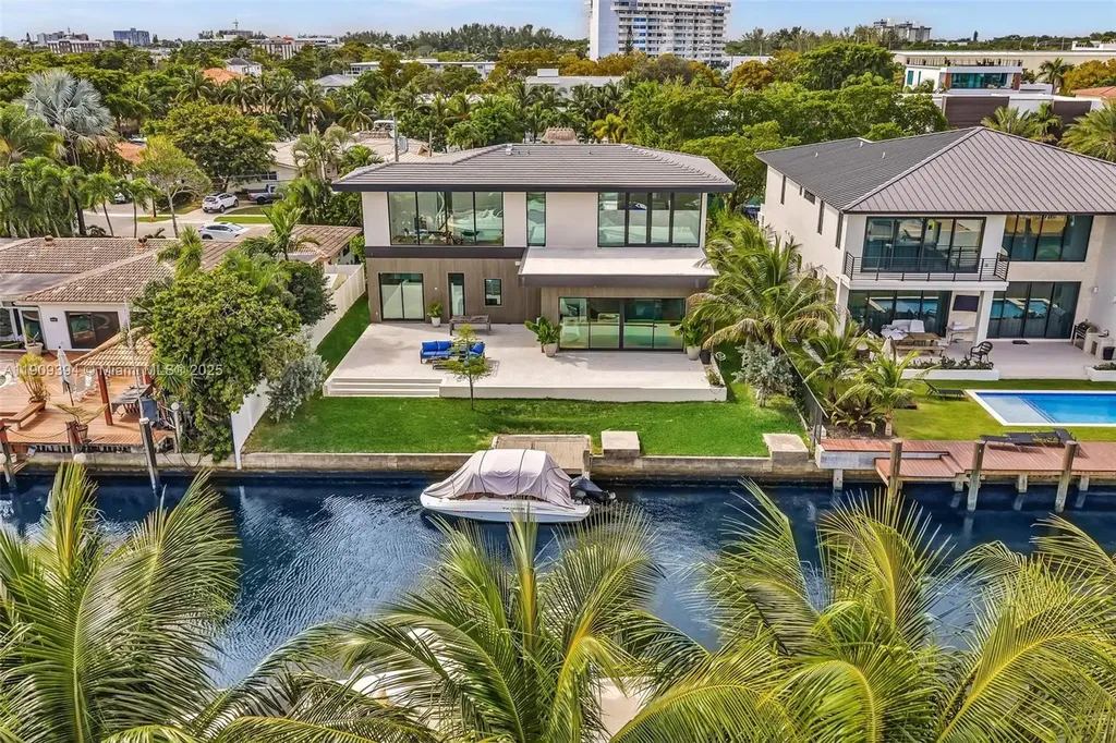 13045 Coronado Terrace North Miami FL 33181