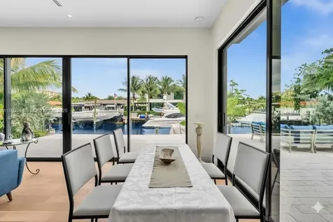 13045 Coronado Terrace North Miami FL 33181
