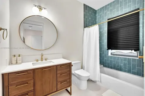 13045 Coronado Terrace North Miami FL 33181
