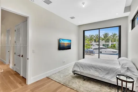 13045 Coronado Terrace North Miami FL 33181