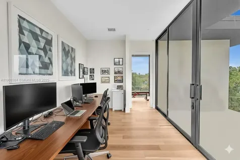 13045 Coronado Terrace North Miami FL 33181