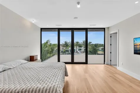 13045 Coronado Terrace North Miami FL 33181