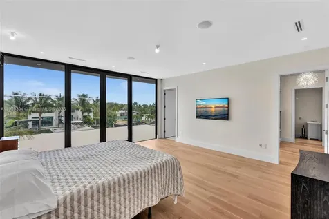 13045 Coronado Terrace North Miami FL 33181