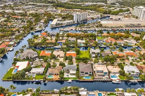13045 Coronado Terrace North Miami FL 33181