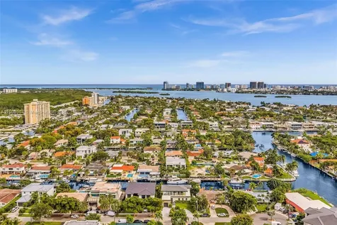 13045 Coronado Terrace North Miami FL 33181