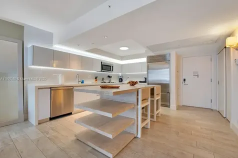 102 24th Street Miami Beach FL 33139