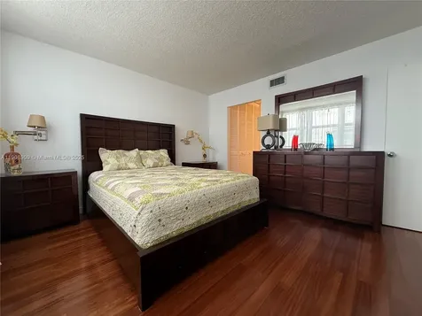 9511 Collins Avenue Surfside FL 33154