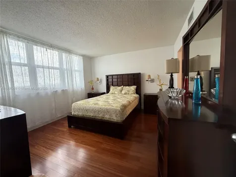 9511 Collins Avenue Surfside FL 33154