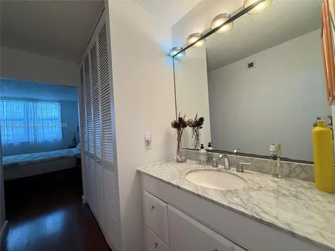9511 Collins Avenue Surfside FL 33154