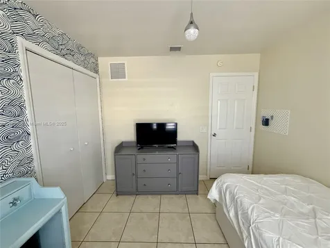 150 Peace Avenue Key Largo FL 33037