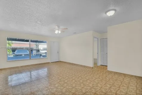 18947 NW 45th Avenue Miami Gardens FL 33055