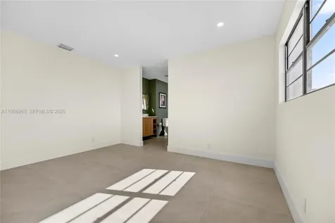 6243 NW 171st Street Hialeah FL 33015