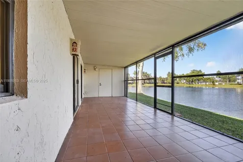 6243 NW 171st Street Hialeah FL 33015