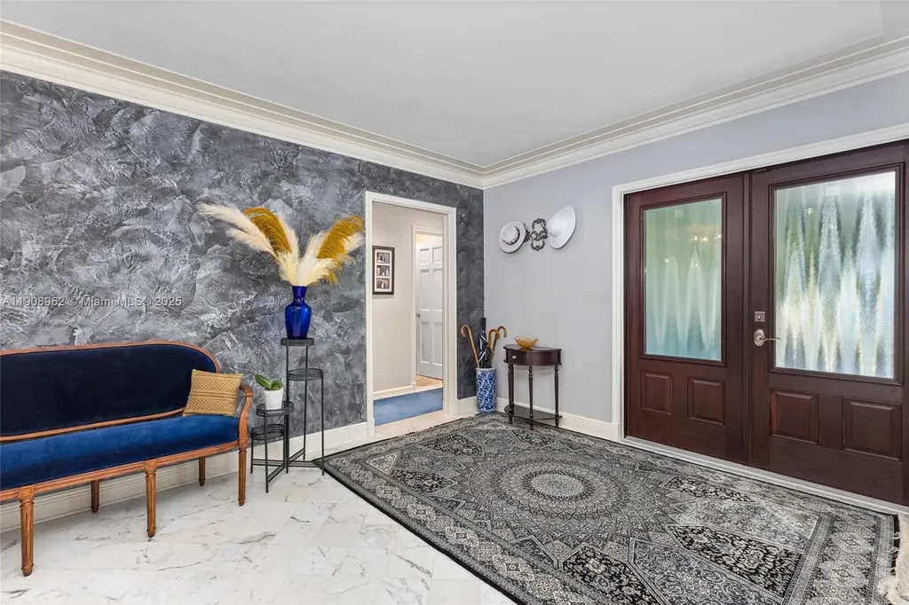 70 Bay Colony Lane Fort Lauderdale FL 33308