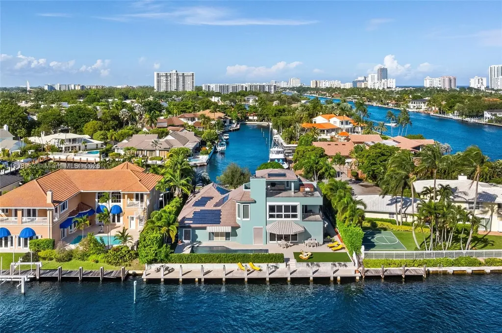 70 Bay Colony Lane Fort Lauderdale FL 33308