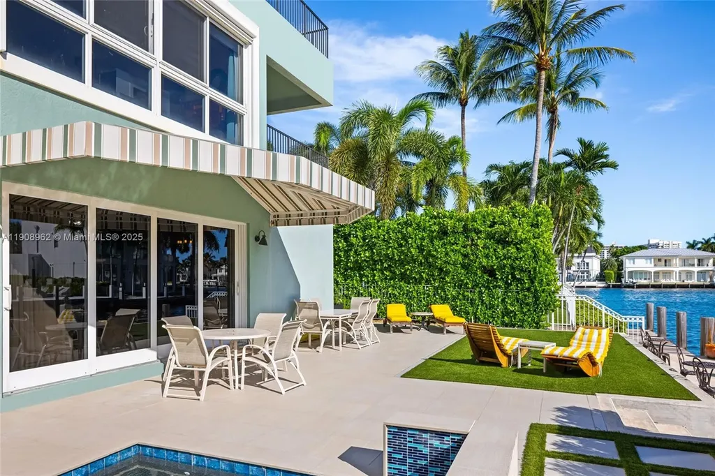 70 Bay Colony Lane Fort Lauderdale FL 33308