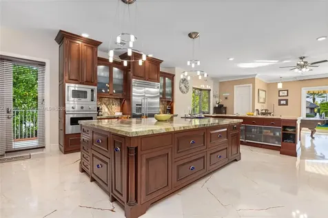 70 Bay Colony Lane Fort Lauderdale FL 33308
