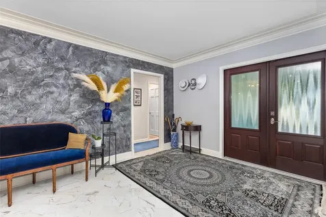 70 Bay Colony Lane Fort Lauderdale FL 33308