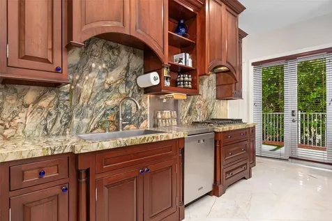70 Bay Colony Lane Fort Lauderdale FL 33308