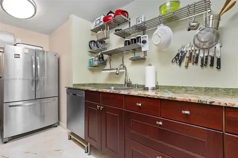 70 Bay Colony Lane Fort Lauderdale FL 33308
