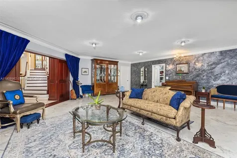 70 Bay Colony Lane Fort Lauderdale FL 33308