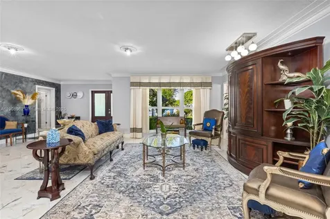 70 Bay Colony Lane Fort Lauderdale FL 33308
