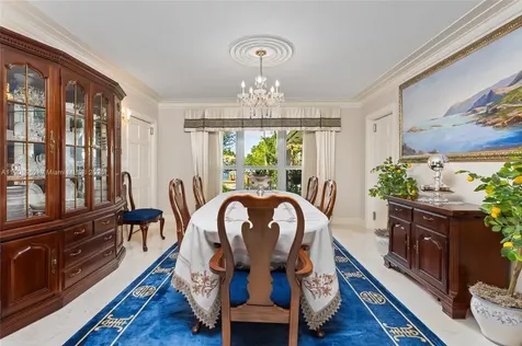 70 Bay Colony Lane Fort Lauderdale FL 33308