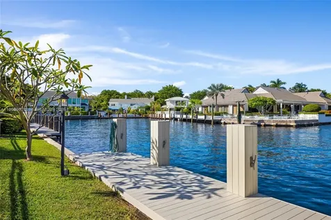 70 Bay Colony Lane Fort Lauderdale FL 33308
