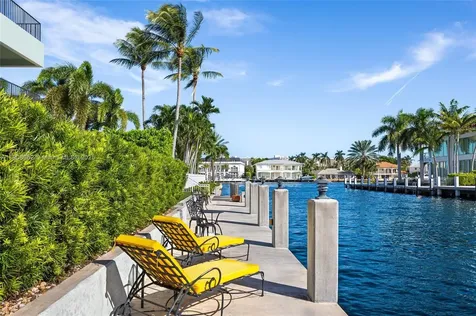 70 Bay Colony Lane Fort Lauderdale FL 33308