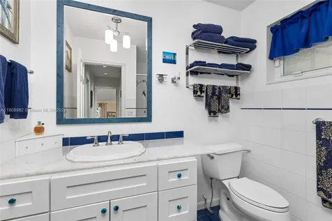 70 Bay Colony Lane Fort Lauderdale FL 33308