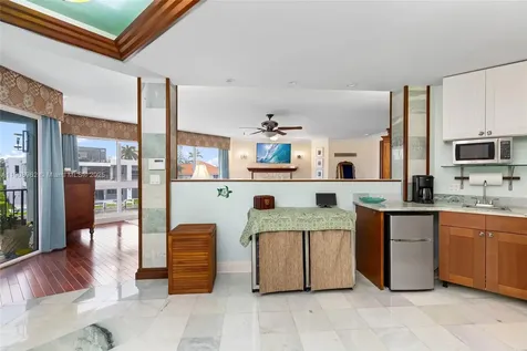 70 Bay Colony Lane Fort Lauderdale FL 33308