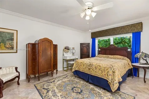 70 Bay Colony Lane Fort Lauderdale FL 33308