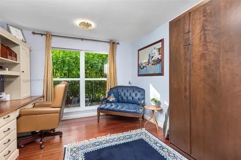 70 Bay Colony Lane Fort Lauderdale FL 33308