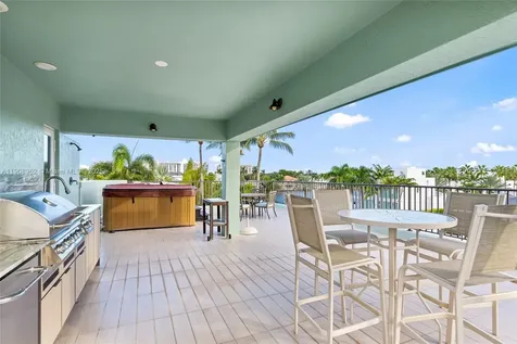 70 Bay Colony Lane Fort Lauderdale FL 33308