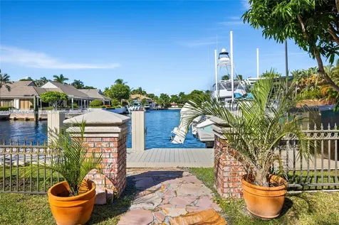 70 Bay Colony Lane Fort Lauderdale FL 33308